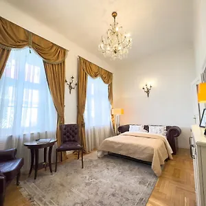 apt-opera-studio.inbudapesthotels.com/